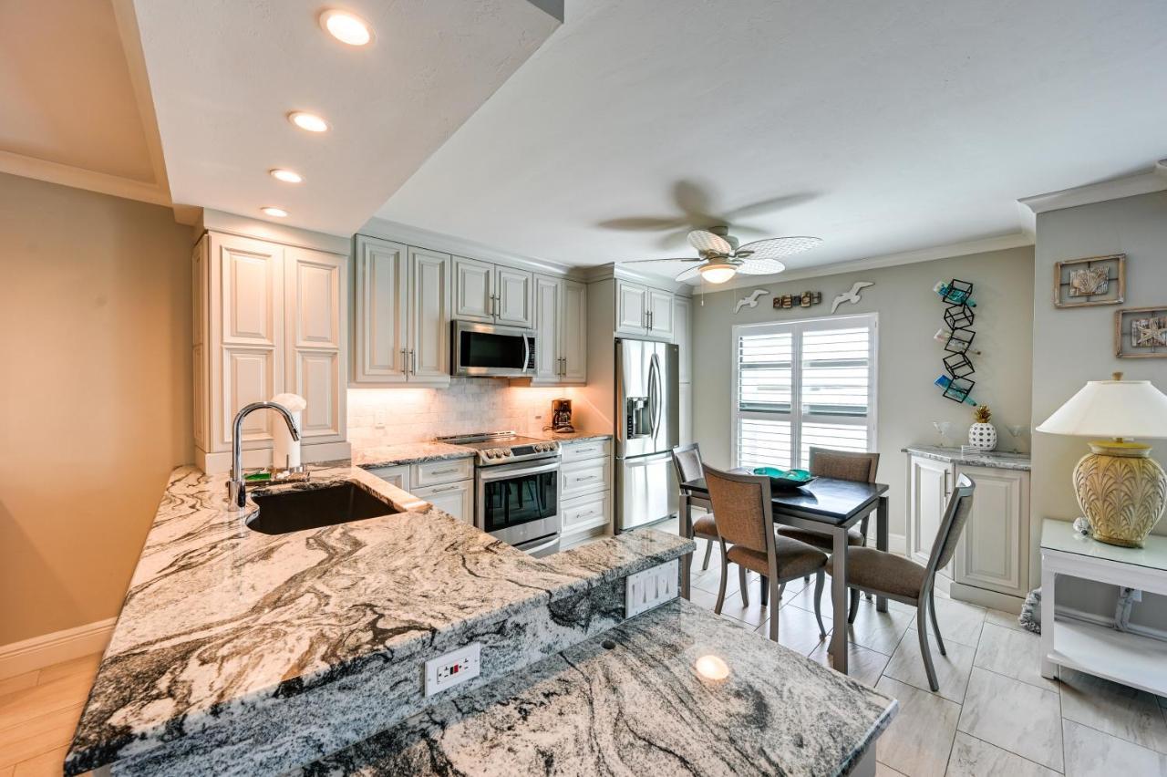 Coastal Marco Island Condo With Club Amenities! Extérieur photo
